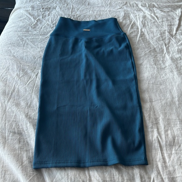 BuffBunny Sphinx Ribbed Skirt - Picture 2 of 2